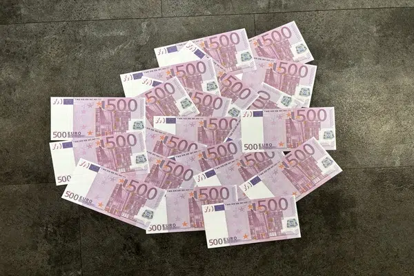 10000 euro in biljetten
