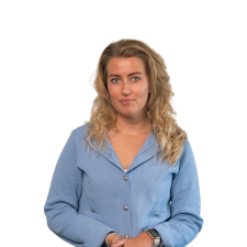 Janita kijkt recht in de camera